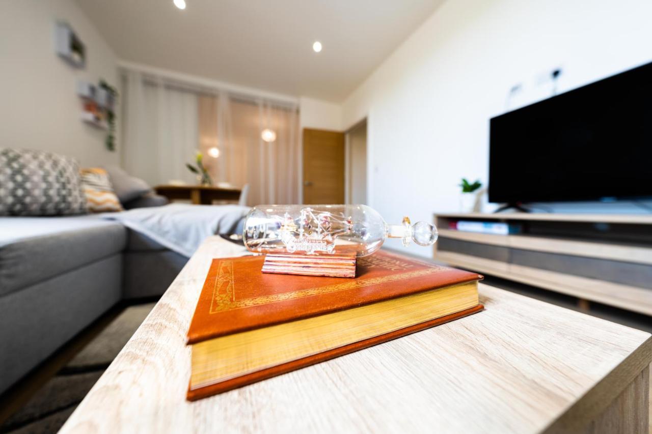 Mission Wave - Venture Apartment Staines-upon-Thames Dış mekan fotoğraf