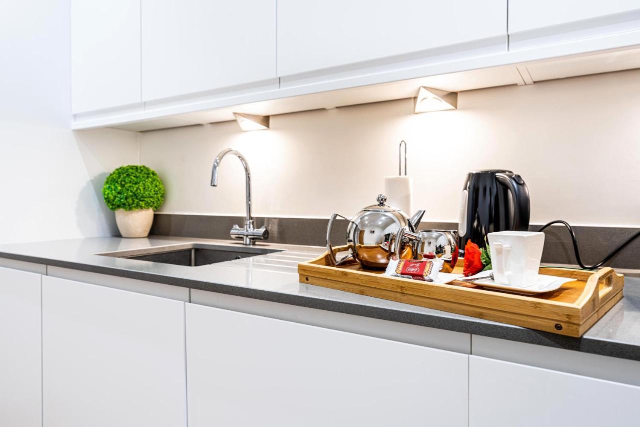 Mission Wave - Venture Apartment Staines-upon-Thames Dış mekan fotoğraf