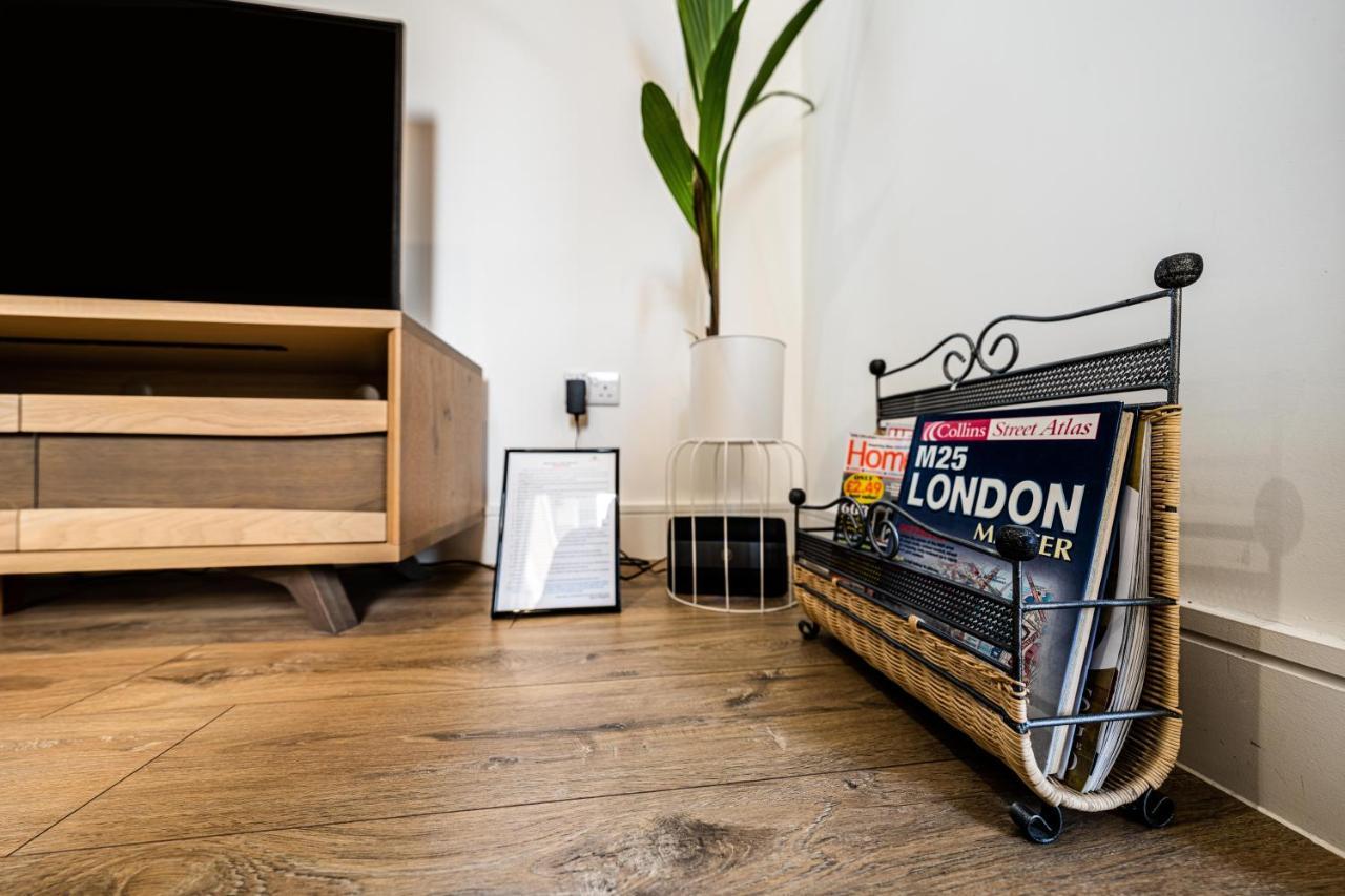 Mission Wave - Venture Apartment Staines-upon-Thames Dış mekan fotoğraf