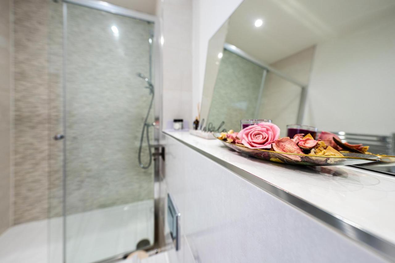 Mission Wave - Venture Apartment Staines-upon-Thames Dış mekan fotoğraf